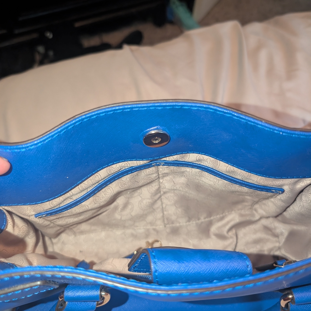 Blue Women's Tote Bag - Stylish Everyday Handbag